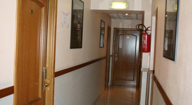 Hotel Rubino Рим Экстерьер фото